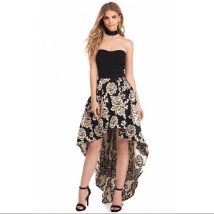 Windsor black and gold, Highlow dress